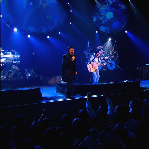 Toto: Falling in Between Live