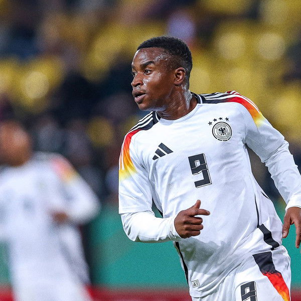 Das Millionengeschäft mit den Fußball-Talenten - Tricksen, Schummeln, Täuschen