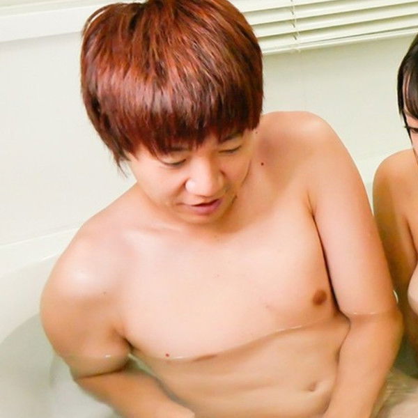 Hey Big Stepbrother, Let's Take A Bath Together! What Are You So Embarrassed About? We're Stepsister and Stepbrother. It'll Be Fine. Huh ... What ...? Did You Get A Hard on from Seeing Me Naked?