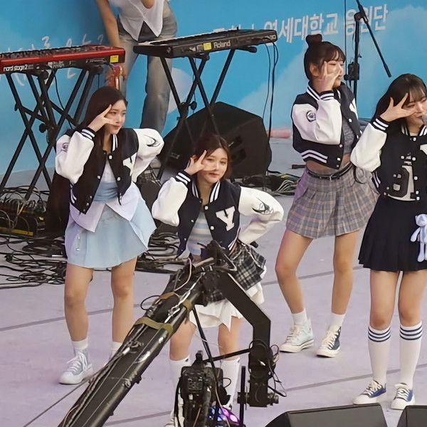 IVE - 'AKARAKA' Yonsei University 2023