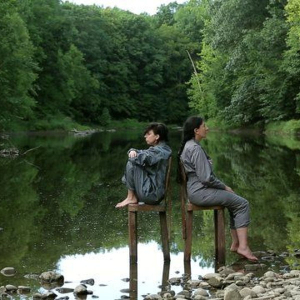 The Abramović Method Practiced by Lady Gaga & Marathon Reading of Stanislaw Lem's "Solaris"