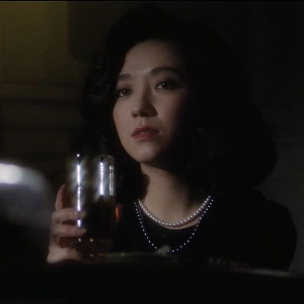 Beautiful Sisters: Stripped!