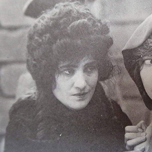 Daphne and the Pirate