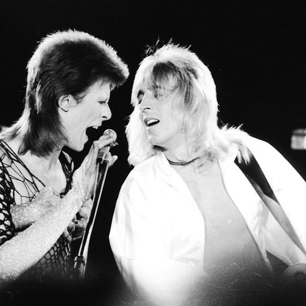 Beside Bowie - The Mick Ronson Story