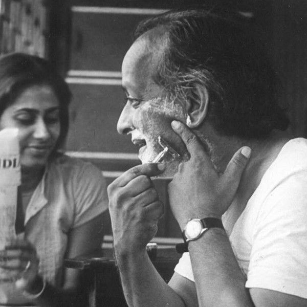 Albert Pinto Ko Gussa Kyoon Aata Hai