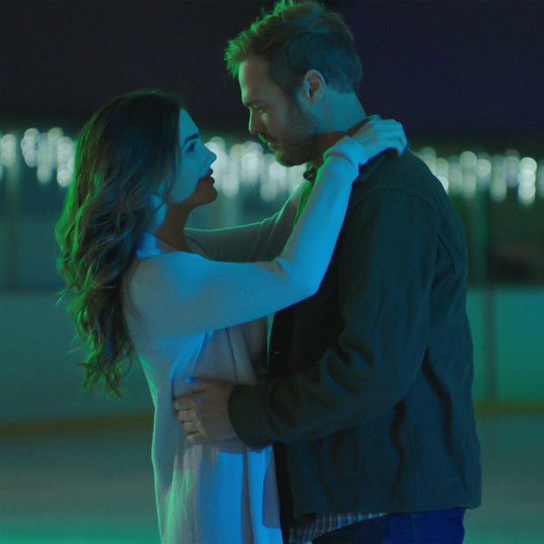 A Kiss on Candy Cane Lane