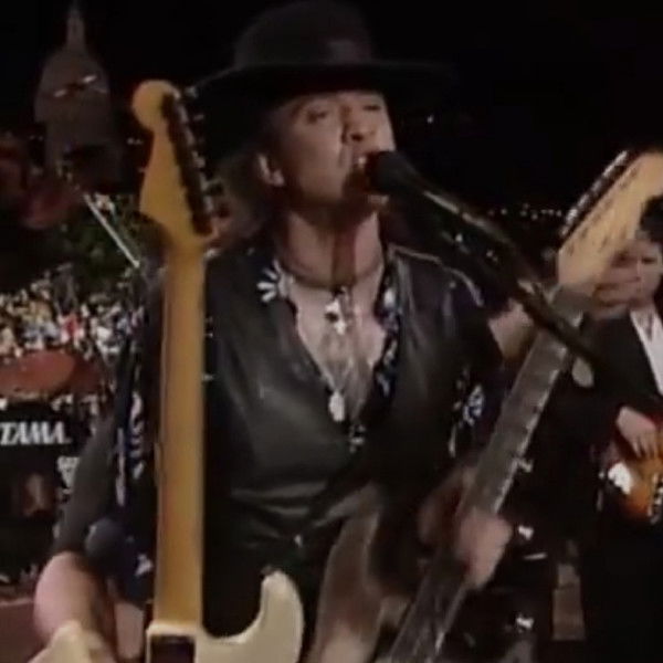 Stevie Ray Vaughan and Double Trouble – One Night In Texas