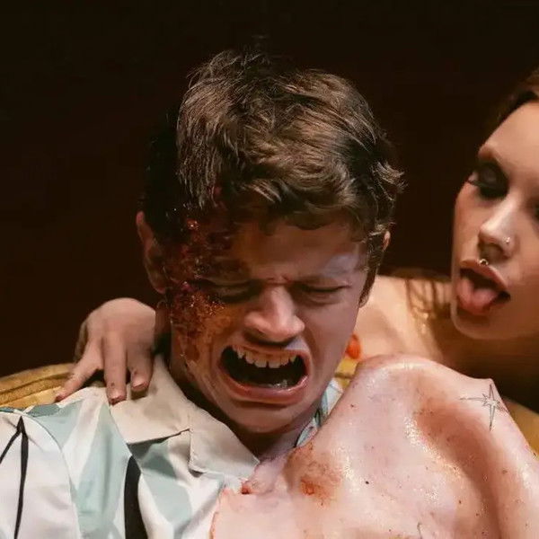 Don't Go in That House, Bitch!