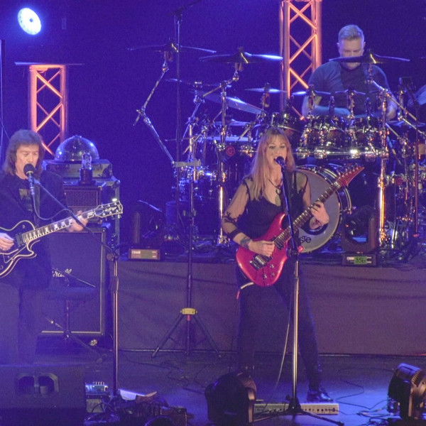 Steve Hackett - The Lamb Stands Up Live at the Royal Albert Hall