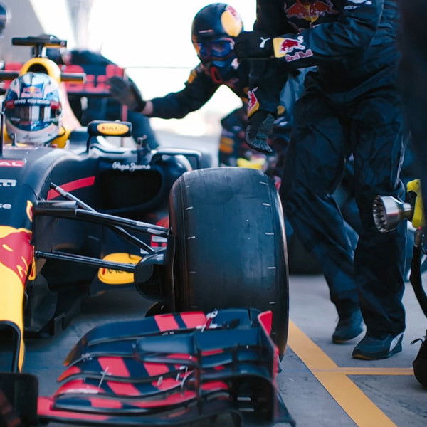 The History of the Pit Stop: Gone in Two Seconds