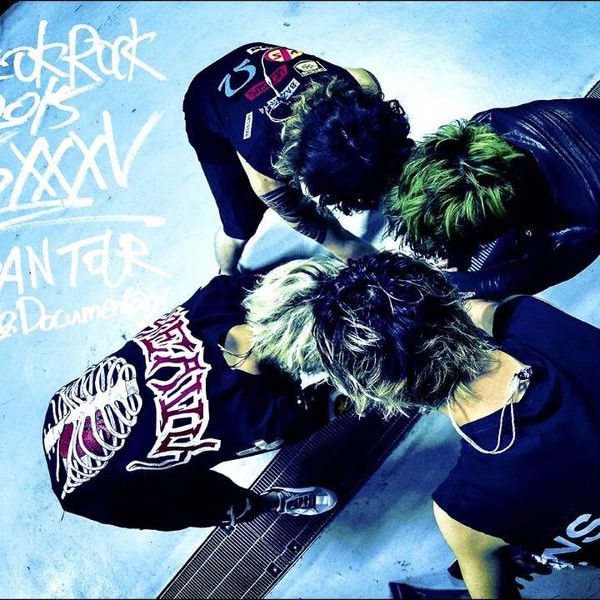 ONE OK ROCK 2015 "35xxxv" JAPAN TOUR LIVE & DOCUMENTARY