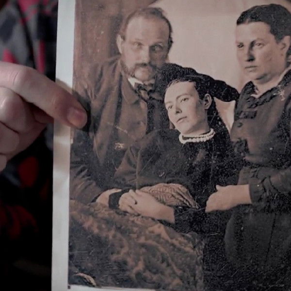 P=ωρ The Dark Energy