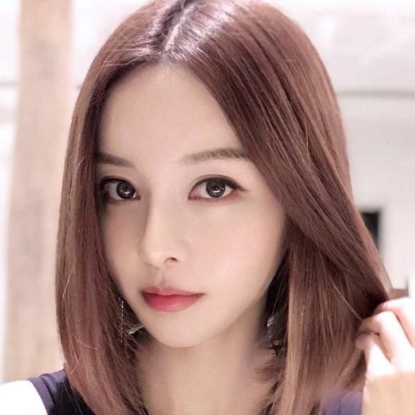 Cathryn Li