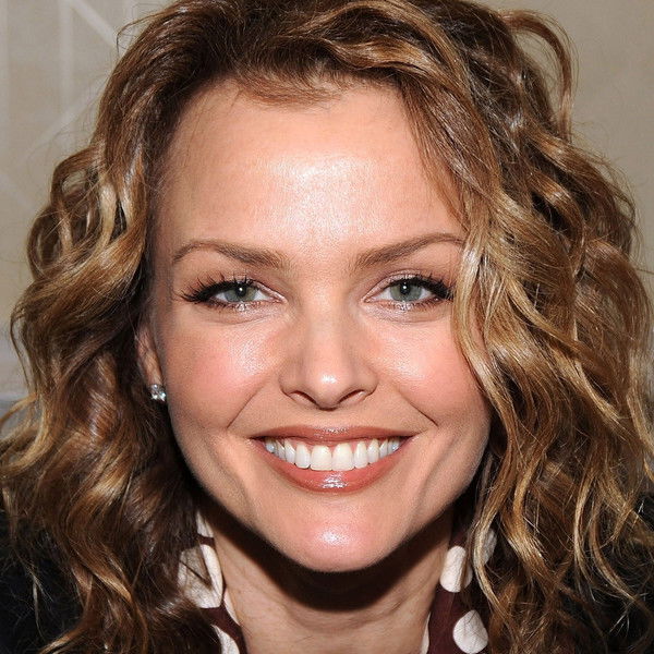 Dina Meyer