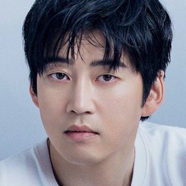 Yoon Kye-sang