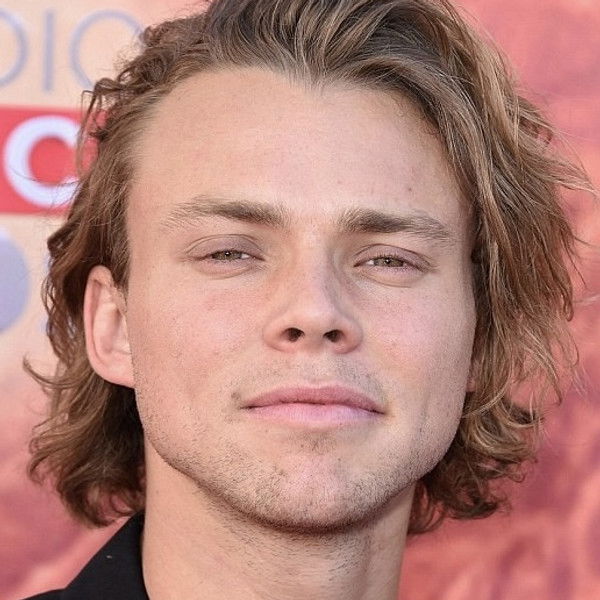 Ashton Irwin