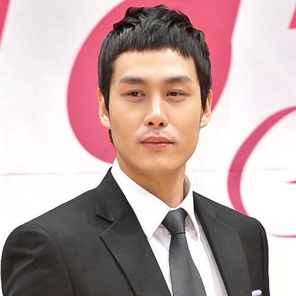Song Yoo-ha