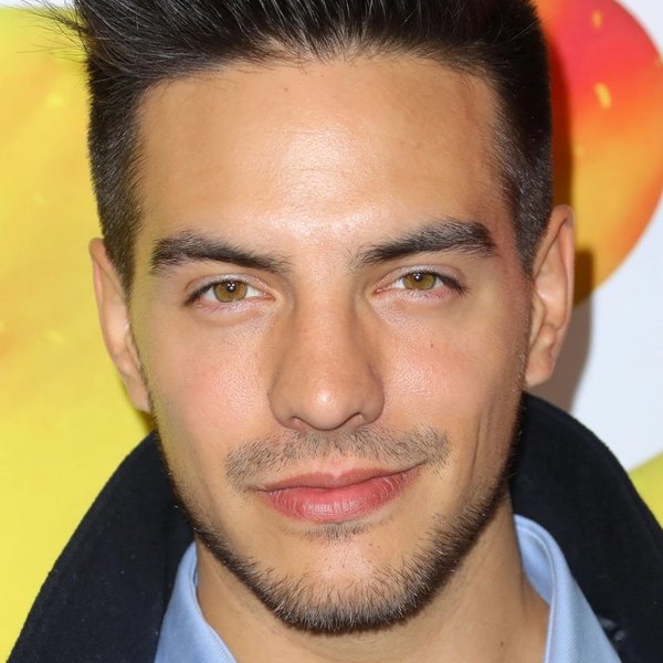 Vadhir Derbez