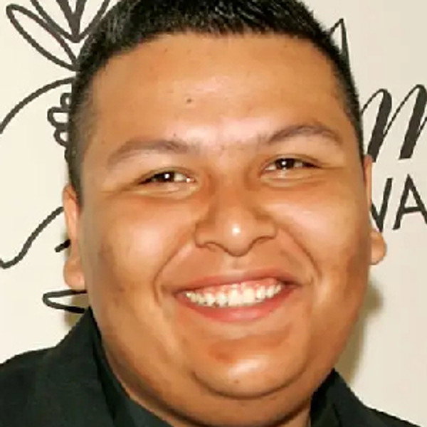 Mario Larraza