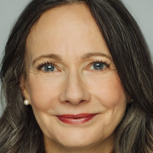 Miriam Smith