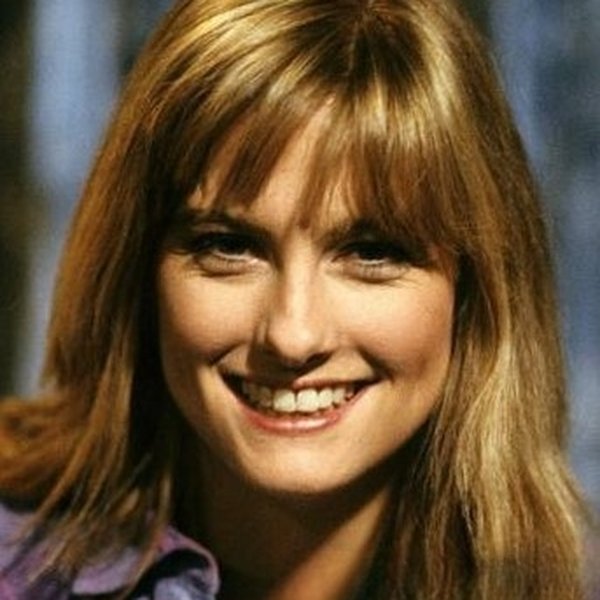Lezlie Deane