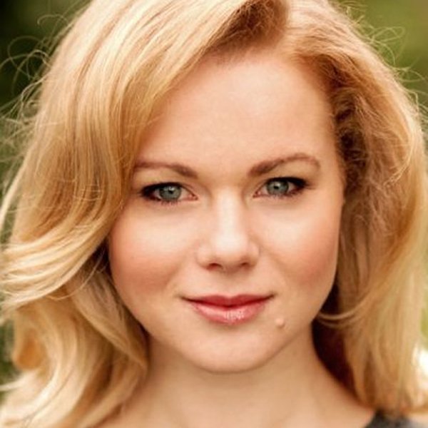 Amy Lennox