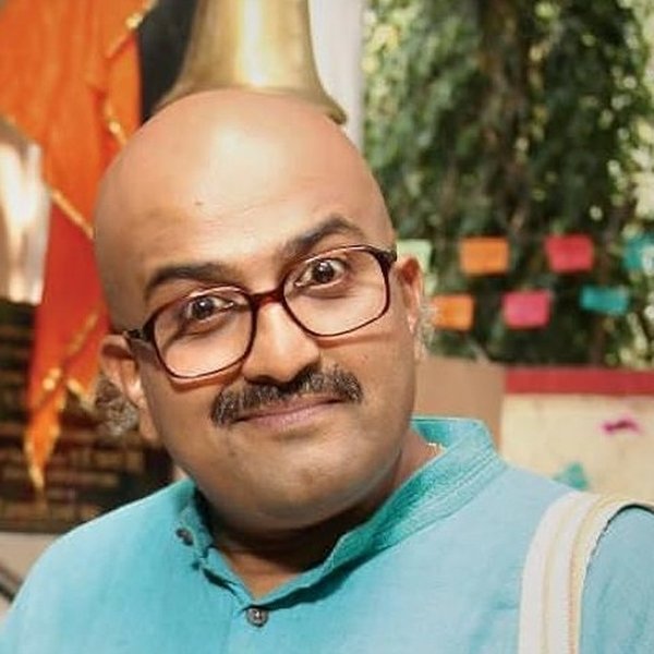 Vaibhav Mangle