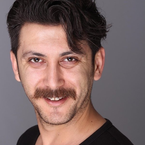Cavit Özer