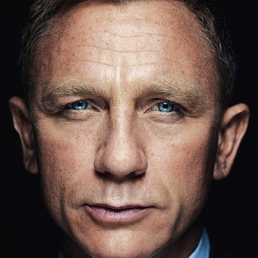 Daniel Craig