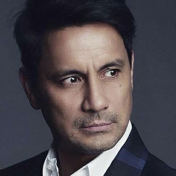 Richard Gomez