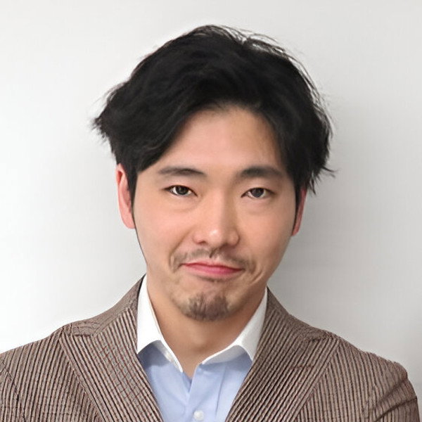 Tasuku Emoto