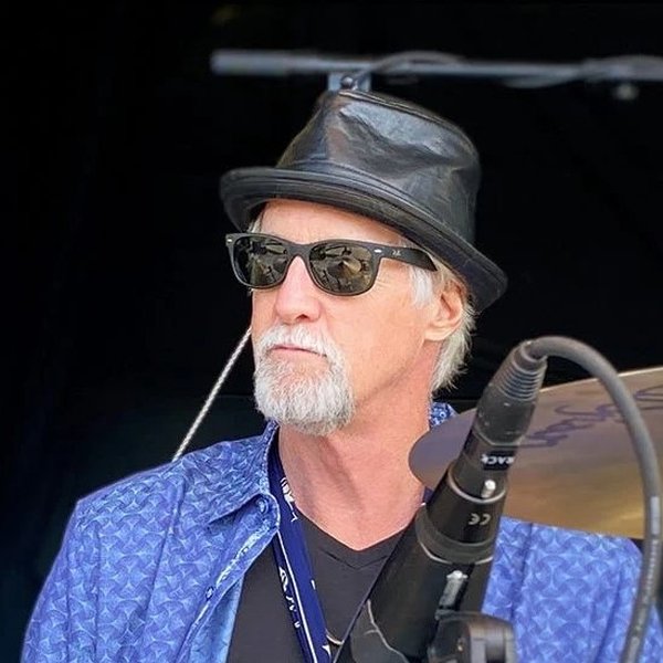 Stan Lynch