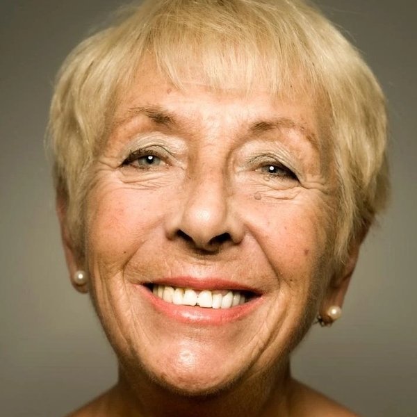Lola Cordón