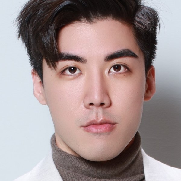 Kelvin Liu