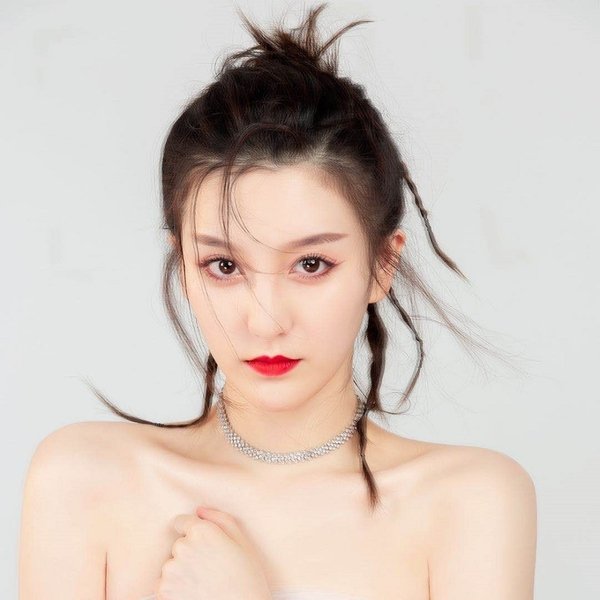 Yomi Jin