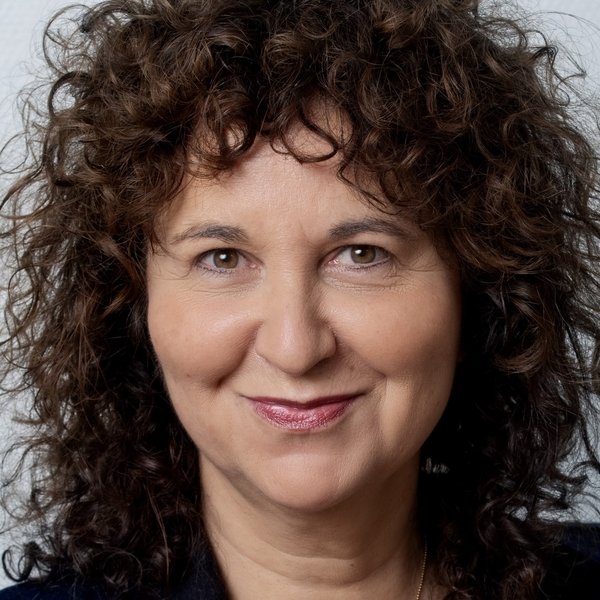 Denize Karabuda
