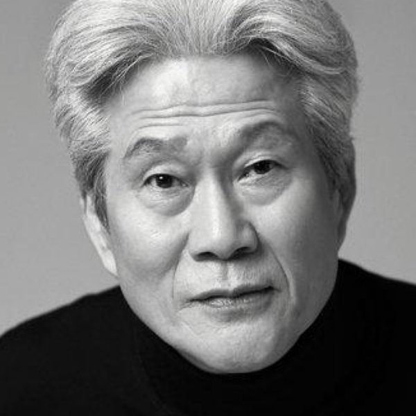 Lee Do-gyeong