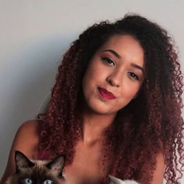Flávia Souza