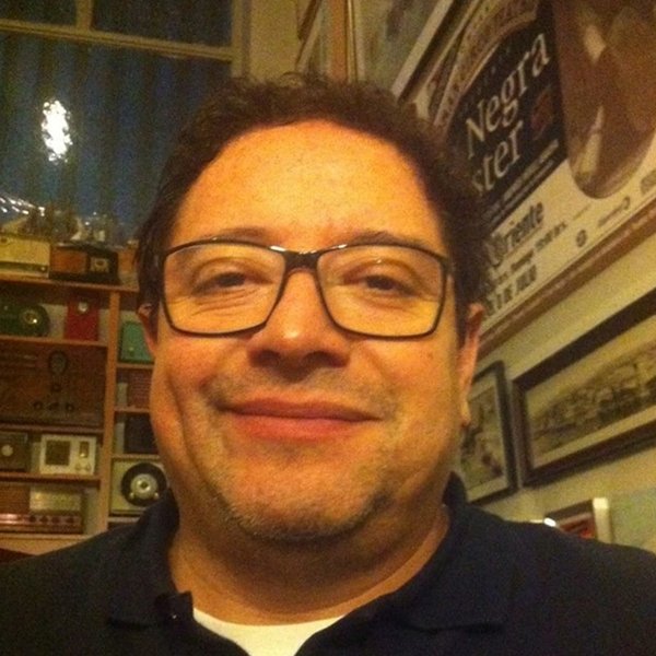 Fernando Solís