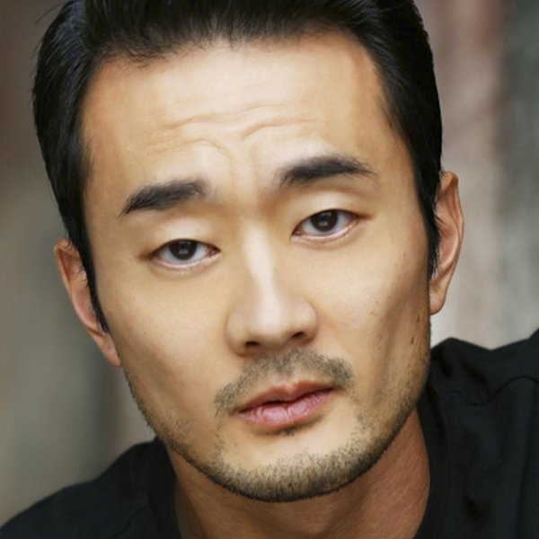 Jon Komp Shin