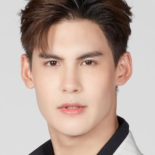Chanakan Poonsiriwong
