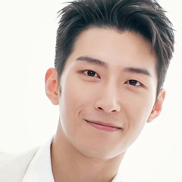 Shawn Dou