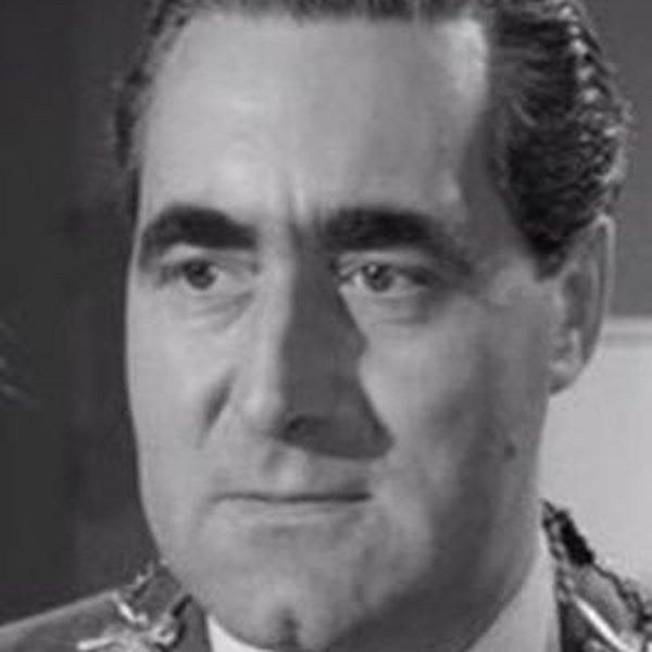 Leslie Sands