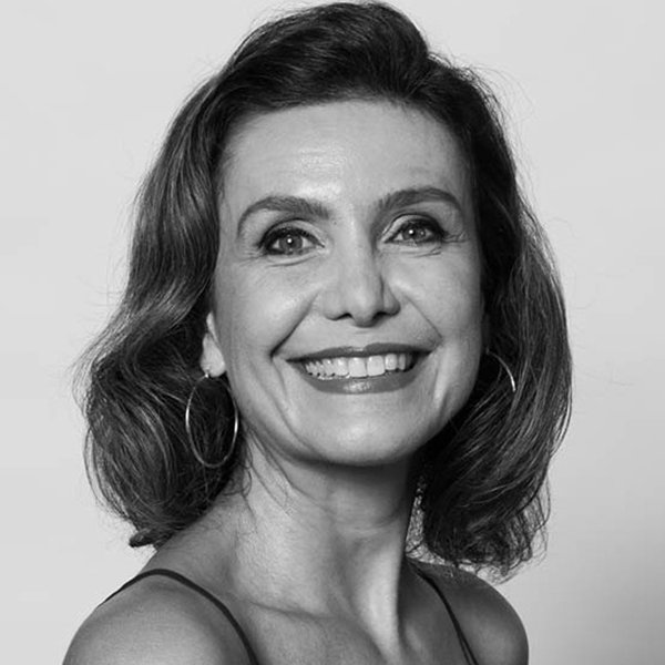 Adriana Quadros