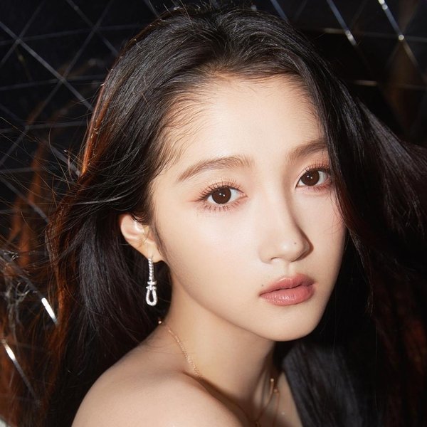 Guan Xiaotong