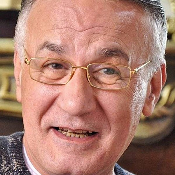 Ezzat Abu Ouf