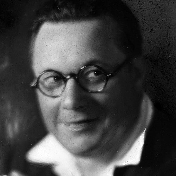 Willard Louis