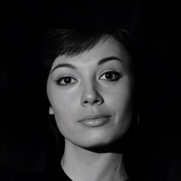 Nuria Torray