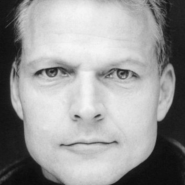 Robert Lewis