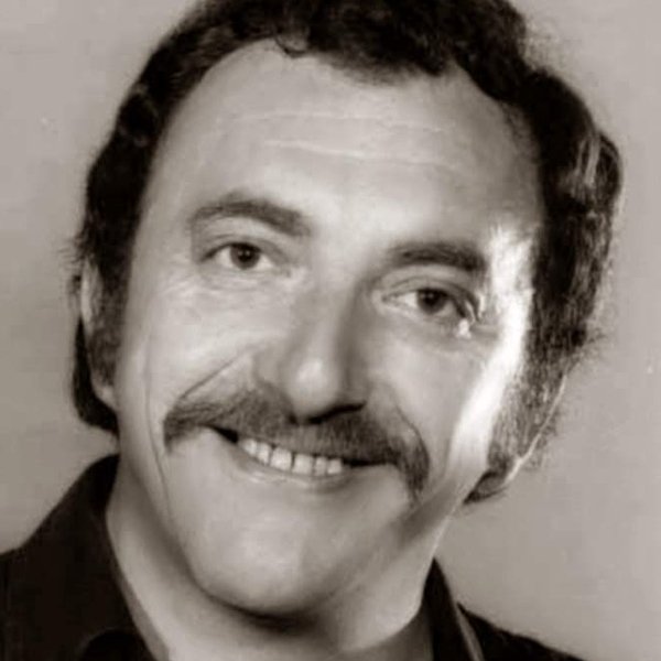 Óscar 'Cacho' Espíndola